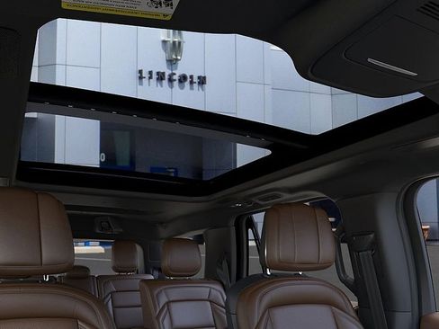 New 2026 Lincoln Navigator Reserve AWD/4WD image 22