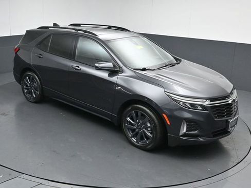 Used 2022 Chevrolet Equinox RS w/ LPO, Floor Liner Package image 43