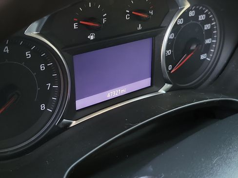 Used 2021 GMC Terrain SLE w/ Driver Convenience Package AWD/4WD image 9