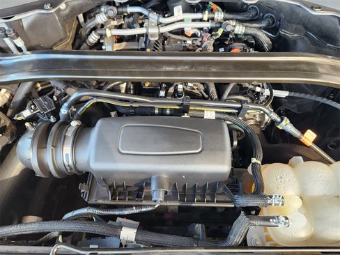 Used 2025 Ford Explorer ST-Line image 29