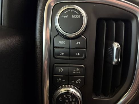Used 2021 GMC Sierra 1500 AT4 w/ AT4 Premium Package AWD/4WD image 39