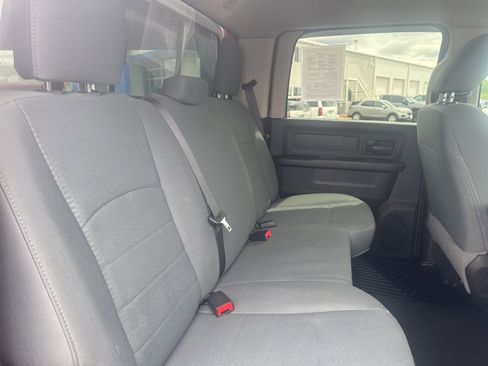 Used 2018 RAM 2500 Tradesman w/ Chrome Appearance Group AWD/4WD image 12