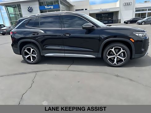 New 2026 Volkswagen Tiguan SE AWD/4WD image 2