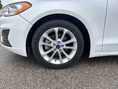 Used 2020 Ford Fusion SE FWD image 28