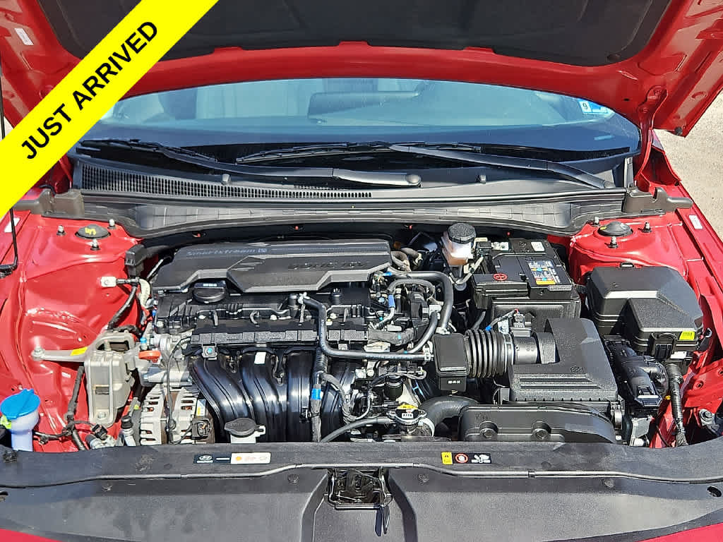 Used 2024 Hyundai Elantra Limited FWD image 30