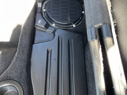 Used 2014 RAM 1500 Laramie w/ Convenience Group image 37