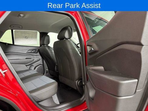 New 2026 Chevrolet Trax LT w/ Driver Confidence Package FWD image 18