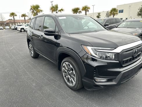 Used 2024 Honda Passport EX-L image 3