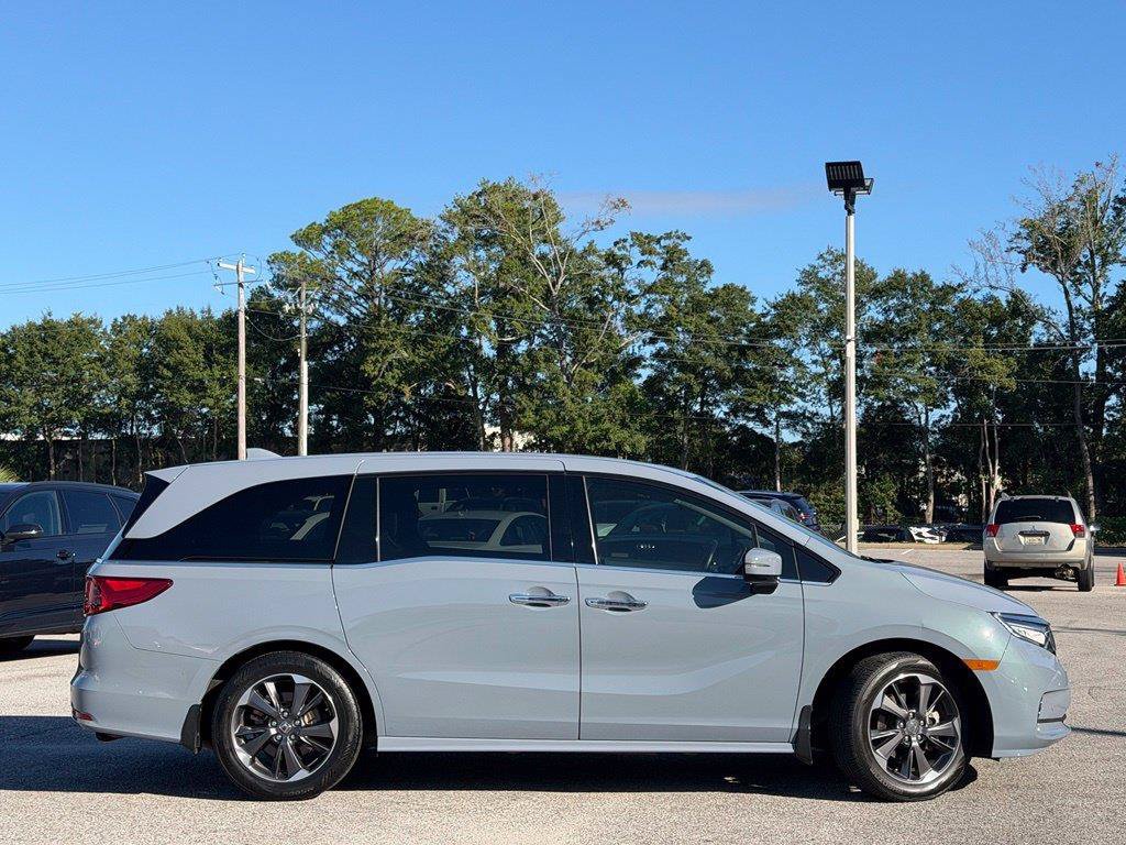 Used 2023 Honda Odyssey Elite image 4