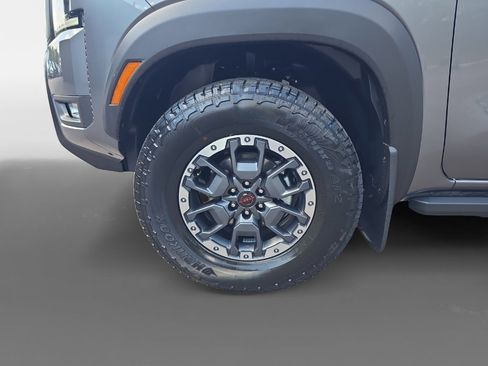New 2026 Nissan Frontier PRO-4X w/ Pro-4x Convenience Package image 9