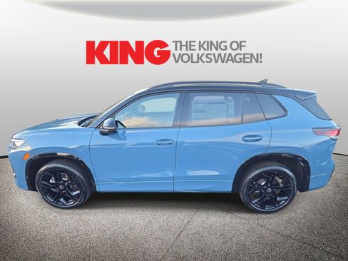 New 2025 Volkswagen Tiguan SE R-Line image 8