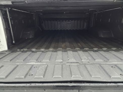 Used 2022 GMC Sierra 2500 SLE w/ SLE Value Package; image 28