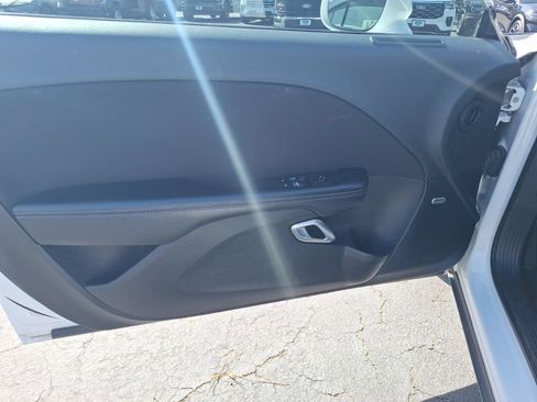 Used 2020 Dodge Challenger R/T Scat Pack RWD image 9