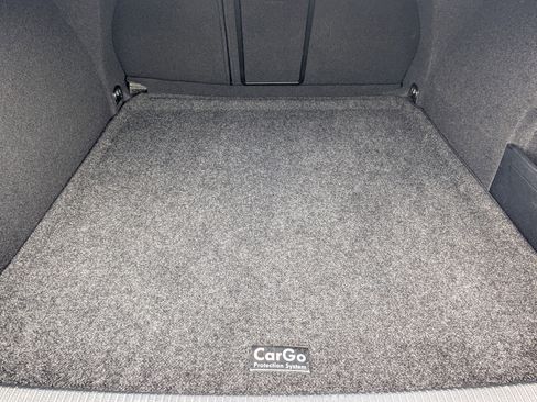 Used 2013 Volkswagen CC Sport image 18