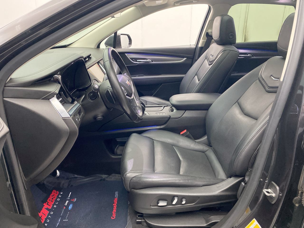 Used 2019 Cadillac XT5 Premium Luxury AWD/4WD image 14