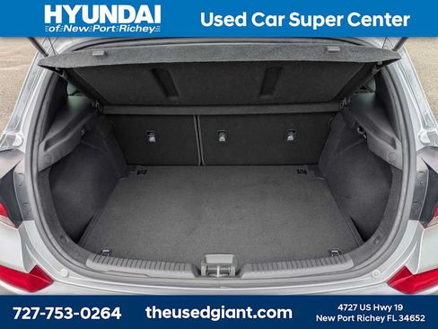 Used 2018 Hyundai Elantra GT w/ Style Package 02 FWD image 12
