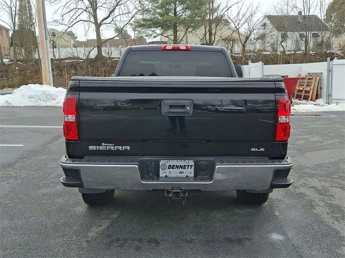 Used 2017 GMC Sierra 1500 SLE w/ SLE Value Package image 5