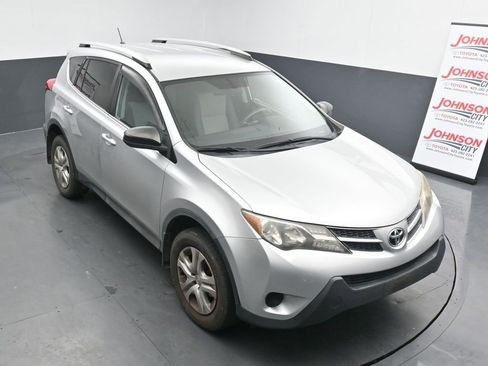 Used 2014 Toyota RAV4 LE image 10