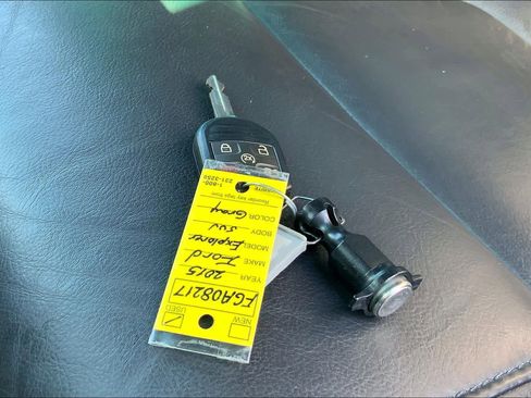 Used 2015 Ford Explorer XLT w/ Equipment Group 202A FWD image 14