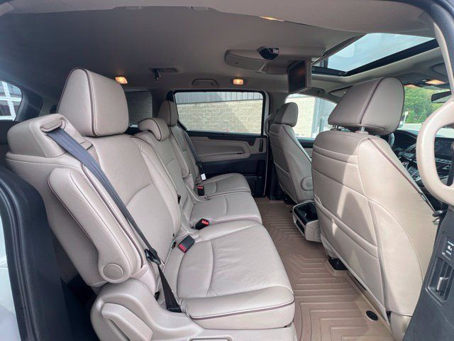 Used 2024 Honda Odyssey Elite image 13