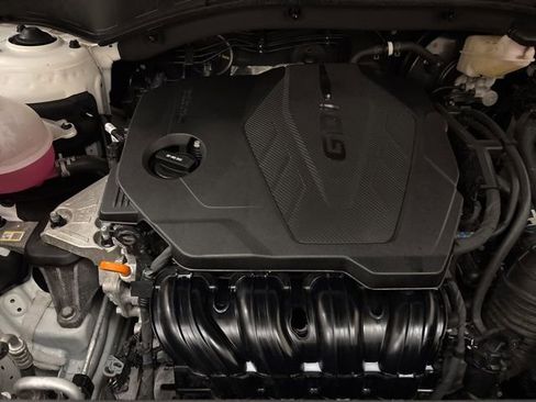 Certified 2025 Kia Sorento S AWD/4WD image 21