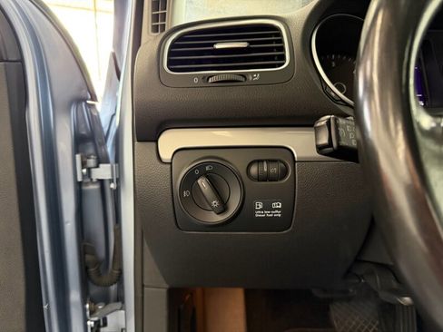 Used 2012 Volkswagen Golf TDI FWD image 17