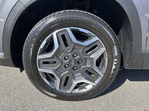 Used 2023 Hyundai Santa Fe Limited image 12