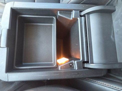 Used 2020 Chevrolet Traverse RS w/ LPO, Floor Liner Package FWD image 36