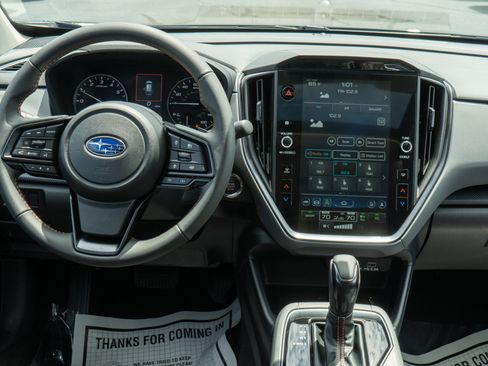 New 2025 Subaru Crosstrek 2.5i Limited w/ Popular Package #3A image 11