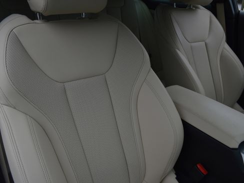 Used 2023 BMW 230i Coupe w/ Premium Package image 30