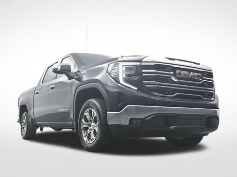 Used 2025 GMC Sierra 1500 SLT AWD/4WD image 39