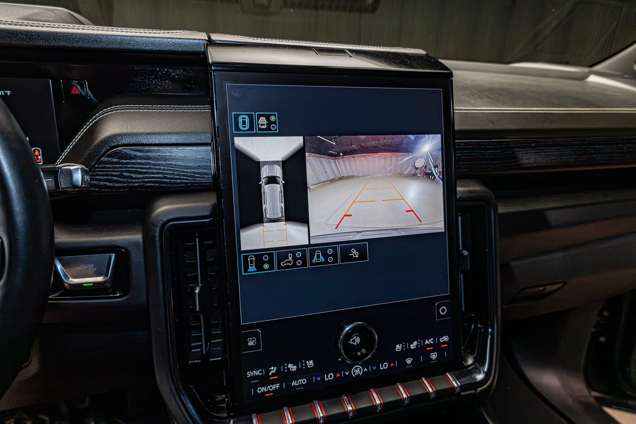 Used 2025 GMC Yukon AT4 Ultimate AWD/4WD image 19