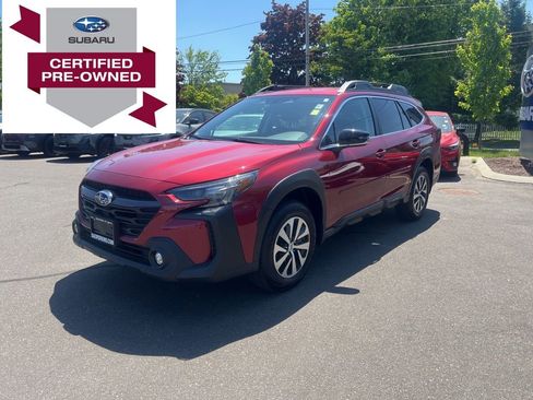 Certified 2025 Subaru Outback Premium AWD/4WD image 1