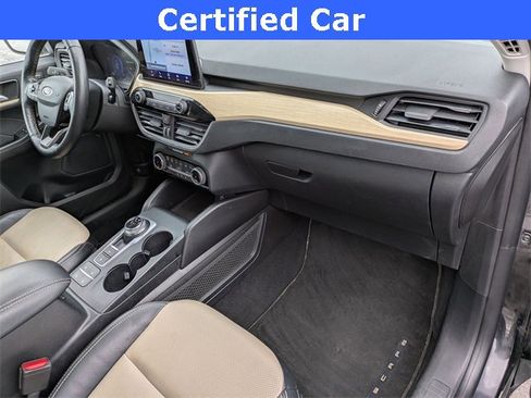 Certified 2022 Ford Escape Titanium w/ Titanium Elite Package image 24