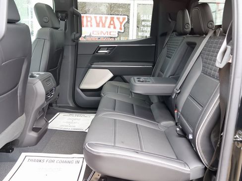 New 2025 GMC Sierra EV Denali image 28