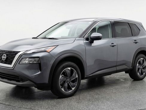 Used 2025 Nissan Rogue SV AWD/4WD image 3