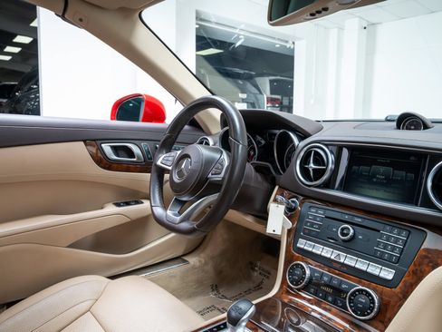 Used 2017 Mercedes-Benz SL 450 image 9