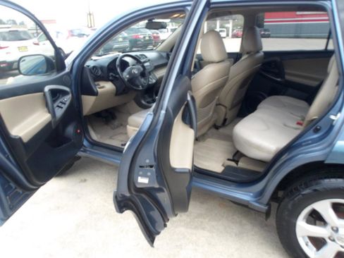 Used 2010 Toyota RAV4 Limited image 15