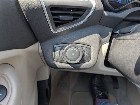 Used 2013 Ford C-MAX SE FWD image 23