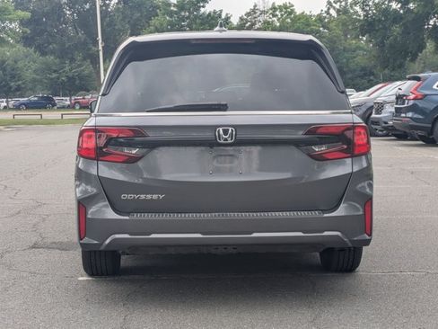 Used 2026 Honda Odyssey EX-L image 6