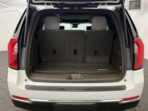 Used 2026 GMC Yukon Elevation w/ Elevation Premium Package AWD/4WD image 22