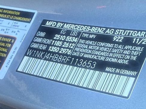 Used 2024 Mercedes-Benz GLC 300 4MATIC image 31