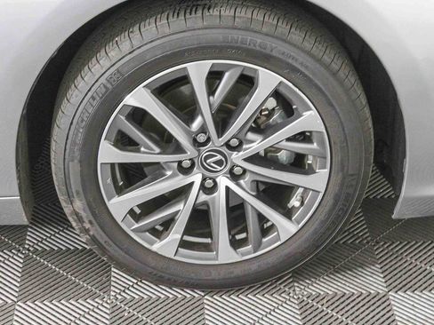 Used 2025 Lexus ES 350 image 12