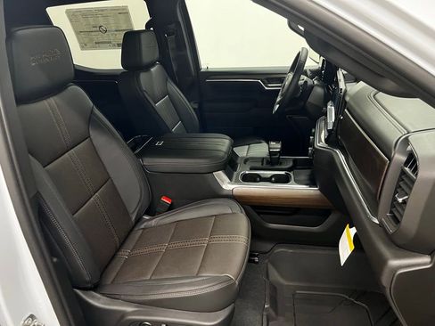 New 2026 Chevrolet Silverado 1500 High Country w/ Technology Package AWD/4WD image 44