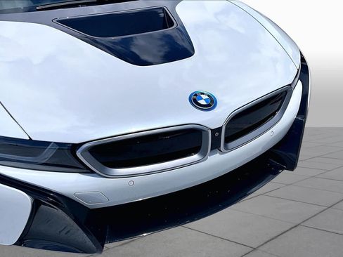 Used 2015 BMW i8 AWD/4WD image 30