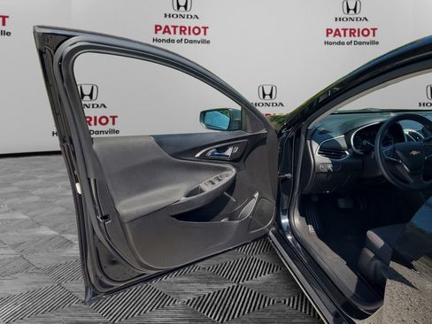 Used 2018 Chevrolet Malibu LS FWD image 21