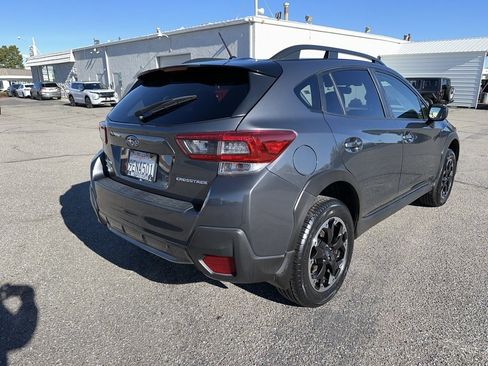 Used 2023 Subaru Crosstrek 2.0i image 7