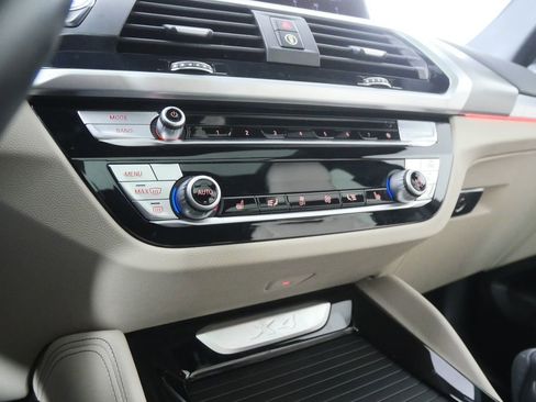 Used 2020 BMW X4 xDrive30i w/ M Sport Package 2 image 23