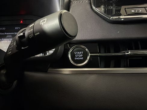 Used 2024 Mitsubishi Outlander SE FWD image 15