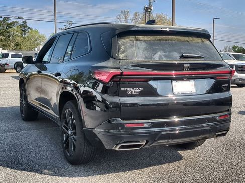 Used 2026 Buick Enclave Sport Touring w/ Power Package FWD image 6